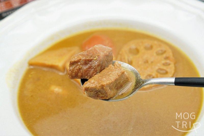 北海道味噌スープカレー｜Spice＆mill　具材の鶏肉