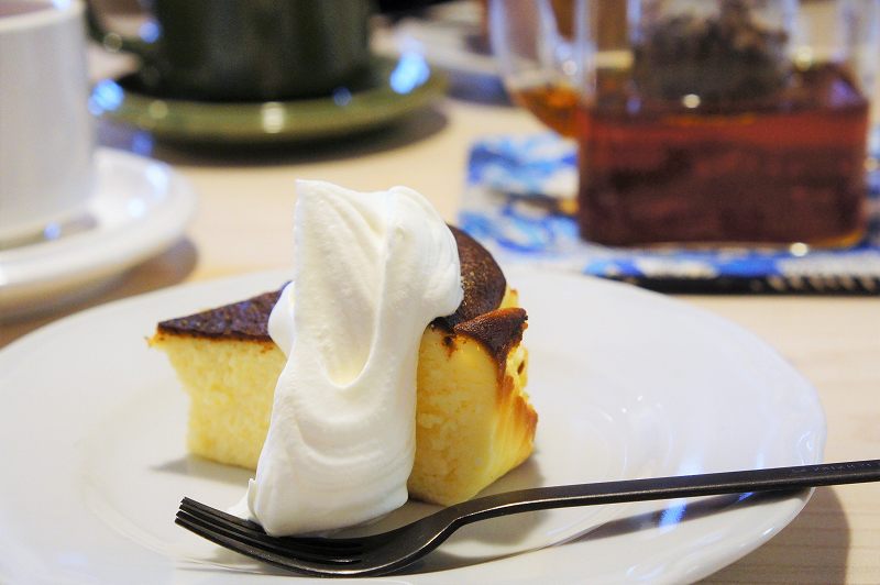 CAFE&BAKE Prunier（プルニエ）の北海道産素材でつくられた絶品バスクチーズケーキ