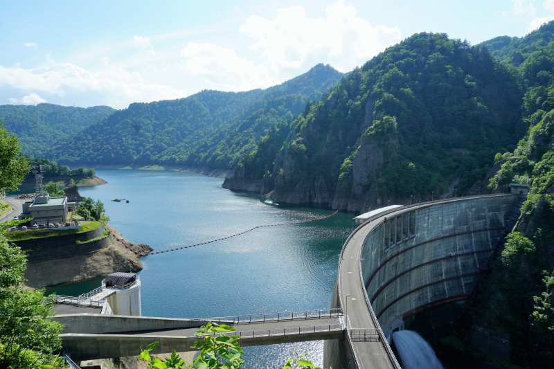 豊平峡ダムの全景