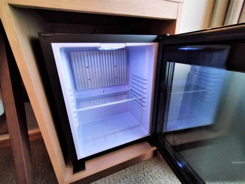 ザノット札幌のスタンダードツインルームの冷蔵庫