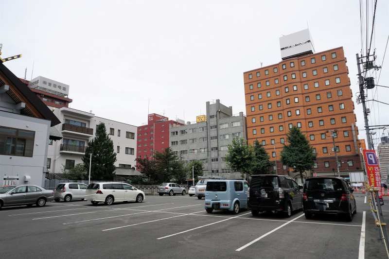 プレミアホテルキャビン札幌の屋外駐車場