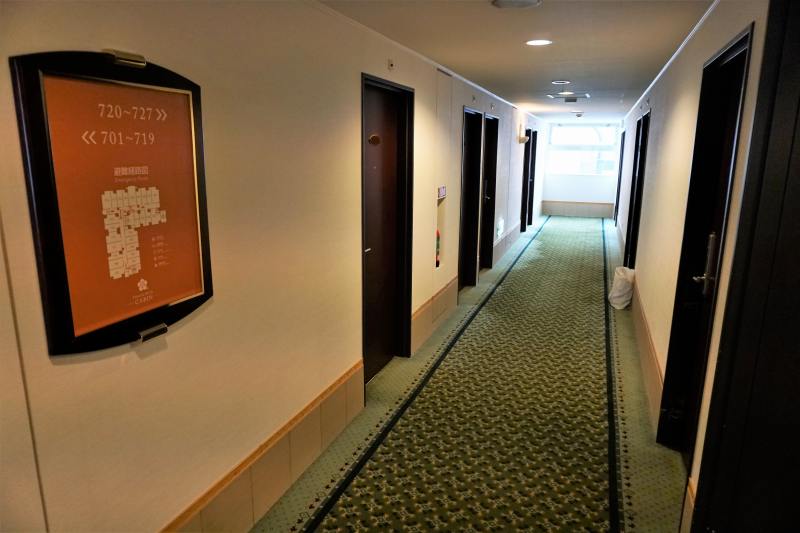 「プレミアホテルキャビン札幌」の廊下
