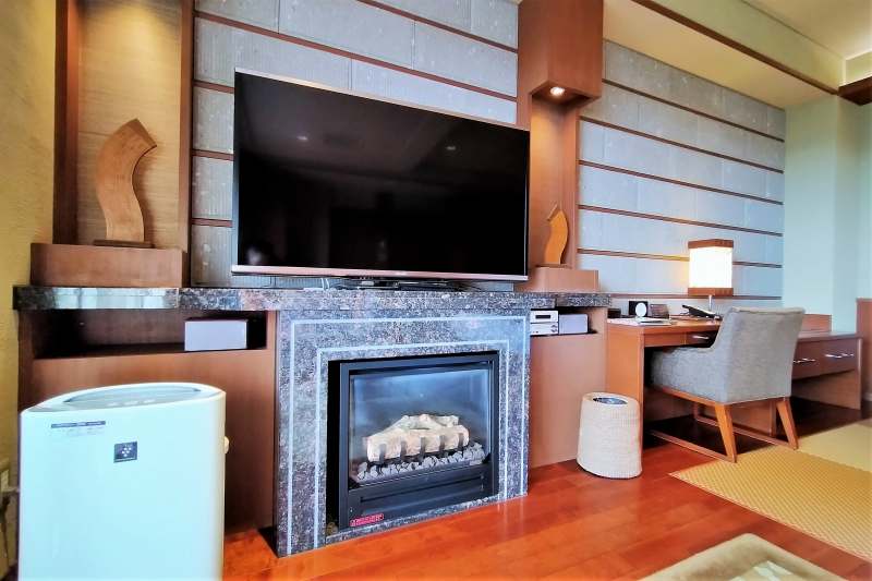 森のスパリゾート北海道ホテル　暖炉