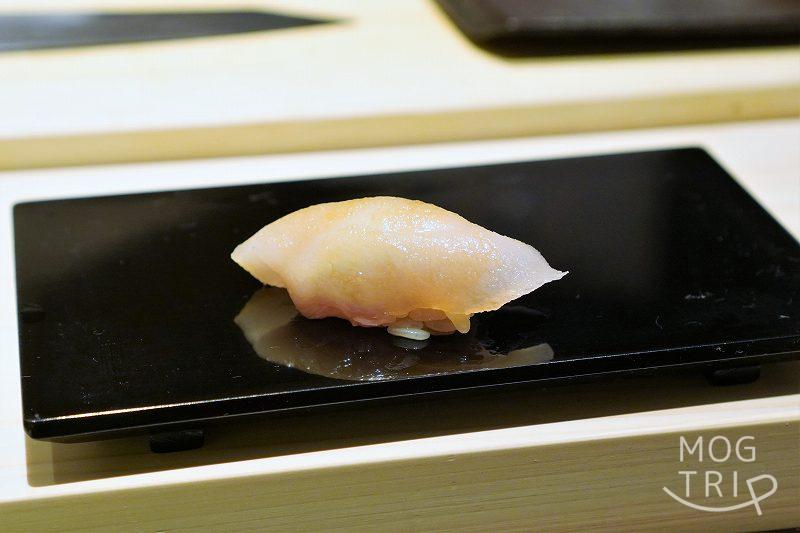 札幌「鮨わたなべ」　メヌキのお寿司